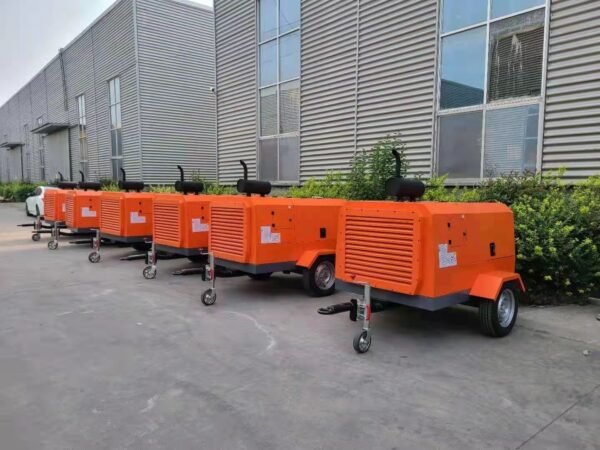 Customized Direct Driven Diesel Cumis Engine 375CFM 10bar Tier3 Mining Portable Screw Air Compressor
