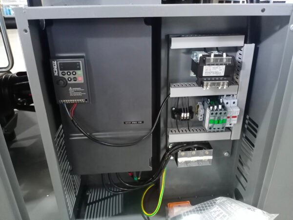 Sayi 37kW 50HP IP55 Pm Motor VSD VFD 8bar Single Stage Screw Compressor