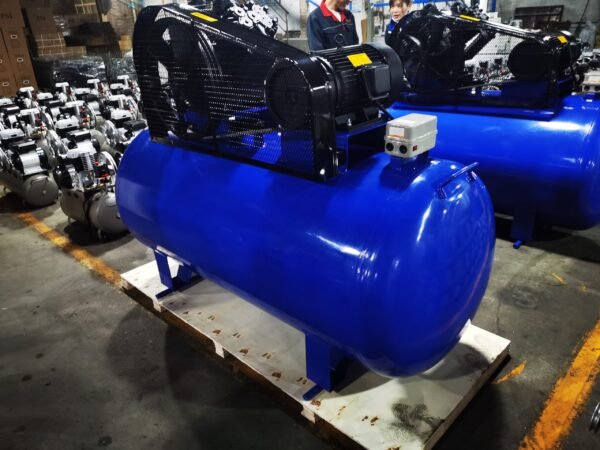 SAYI Good Quality Price V2105 Cast Iron Pump Freeze Drying Equipment Portable Spray Painting Piston Air Compressor 500L